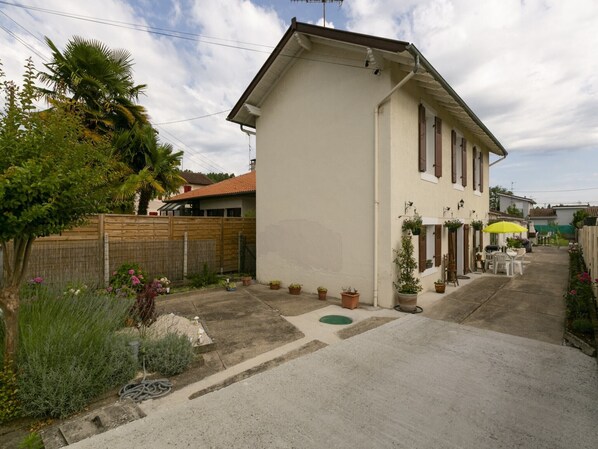 Holiday Home Exterior [summer]