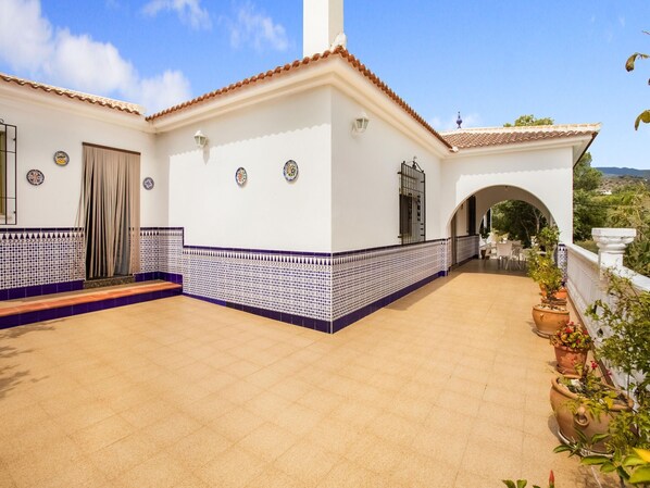 Holiday Home Exterior [summer]