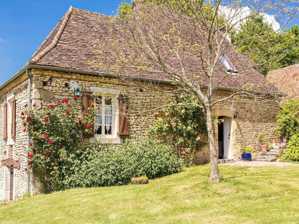 Holiday Home Exterior [summer]