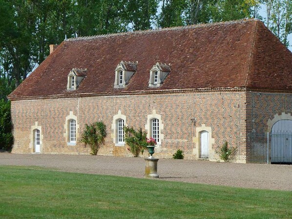 Holiday Home Exterior [summer]