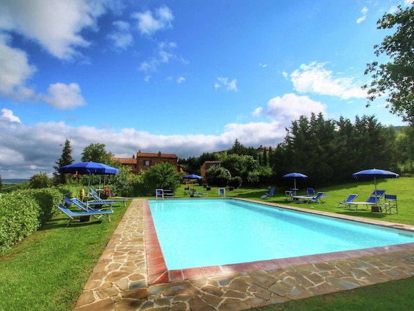 Piscine maison de vacances