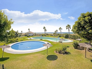 Piscine maison de vacances