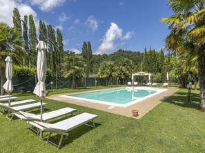 Holiday Home Swimming Pool