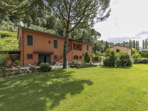 Holiday Home Exterior [summer]