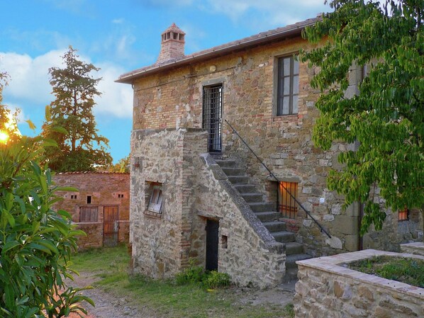 Außenseite Ferienhaus [Sommer]
