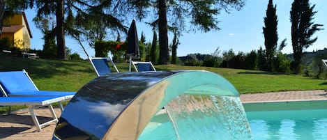 Schwimmbad des Ferienhauses