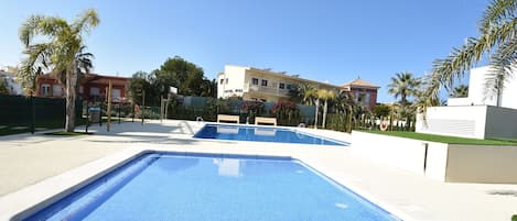 Holiday Home Swimming Pool