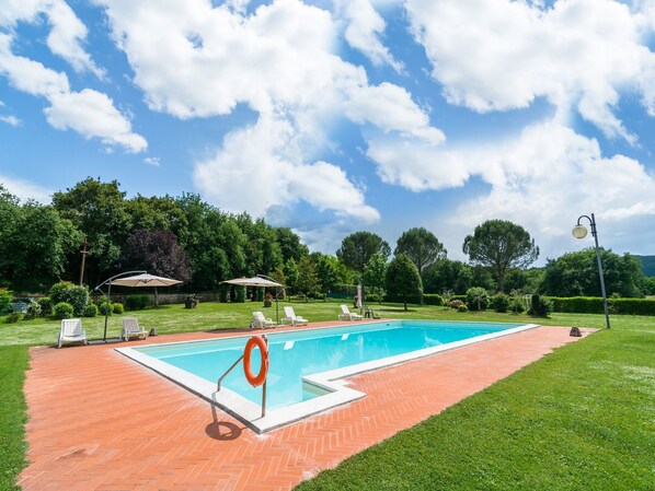 Holiday Home Swimming Pool