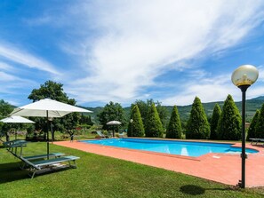 Holiday Home Swimming Pool