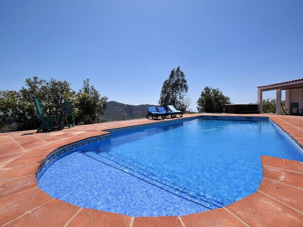 Schwimmbad des Ferienhauses