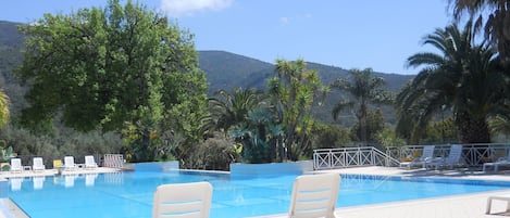 Piscine maison de vacances