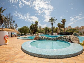 Holiday Home Swimming Pool