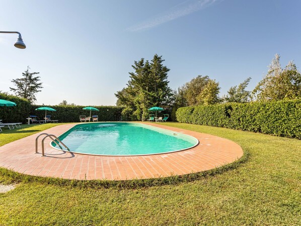 Holiday Home Swimming Pool