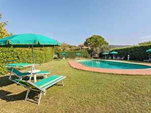 Holiday Home Swimming Pool