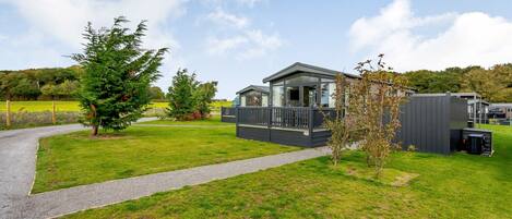 Escape Outdoor Living - Angrove Country Park, Great Ayton, Yorkshire Moors and Coast