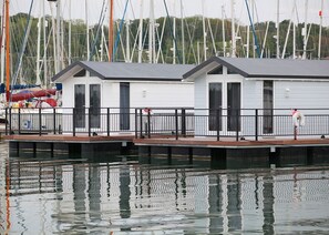 Marine Lodge - Mercury Yacht Harbour and Holiday Park, Hamble