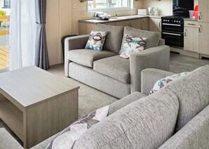 Superior Lodge (sleeps 8) - Castaways Holiday Park, Bacton-on-Sea