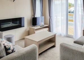 Superior Lodge (sleeps 8) - Castaways Holiday Park, Bacton-on-Sea