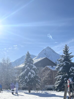 Snow and ski sports