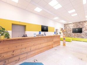 Entrance / Reception