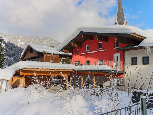 Extérieur maison de vacances [hiver]