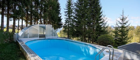 Holiday Home Swimming Pool