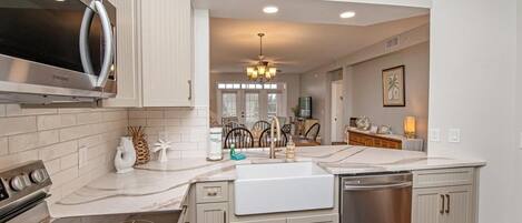 Kitchen Bar for Entertaining