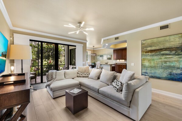 Where luxury and comfort meet. Enjoy this professional decorated condo