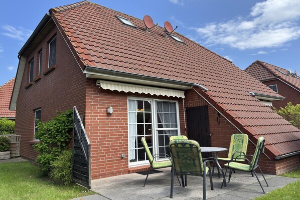 Holiday Home Exterior [summer]