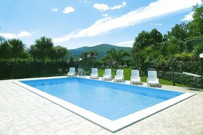 Holiday Home Swimming Pool