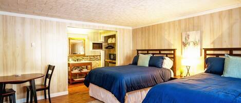 This lodge features 2 queen sized beds! Perfect for 2-4 people!
