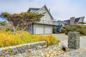 Property Exterior | Multi-Level Home | Walk to Beach