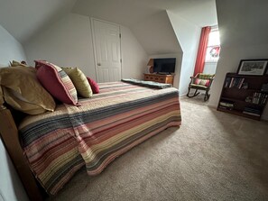 Bedroom #2 - Queen