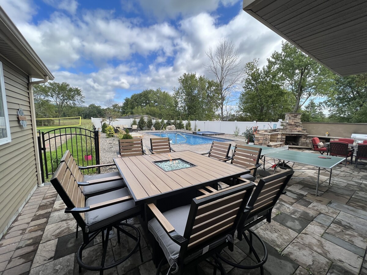 Resort style house with pool