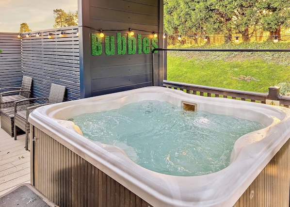 Spa Oasis - Raywell Hall Country Lodges, Raywell, Beverley