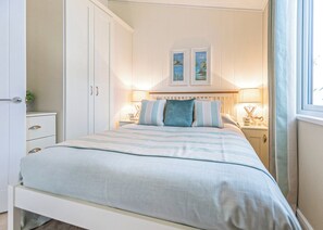 Signature 5 - Shorefield Country Park, Milford-on-Sea, Nr Lymington
