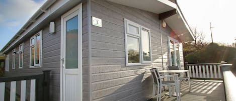 Typical | Select Lodge Plus 2 - Shorefield Country Park, Milford-on-Sea, Nr Lymington