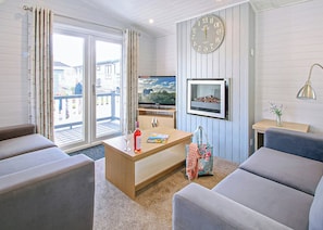 Typical | Select Lodge Plus 2 - Shorefield Country Park, Milford-on-Sea, Nr Lymington