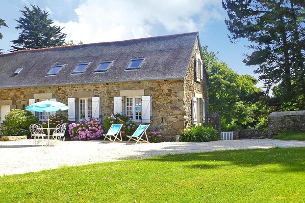 Holiday Home Exterior [summer]