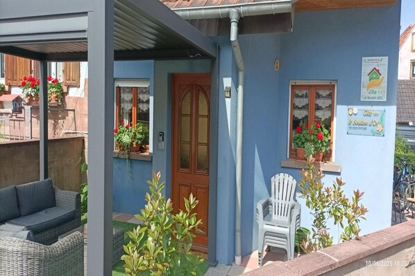 Holiday Home Exterior [summer]