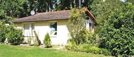 Außenseite Ferienhaus [Sommer]