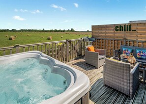 Spa Freedom - Raywell Hall Country Lodges, Raywell, Beverley