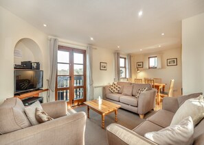 Discovery Cottage - Captain Cook’s Haven, Larpool, Whitby
