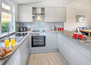 Typical | Superior Lodge Plus 2 - Shorefield Country Park, Milford-on-Sea, Nr Lymington