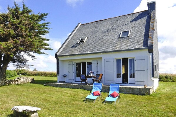 Außenseite Ferienhaus [Sommer]