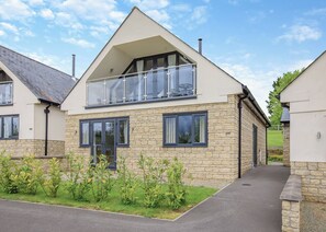 Millstone - Windmill Retreat & Spa, Glastonbury