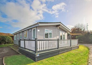 Superior Lodge Plus 4 - Shorefield Country Park, Milford-on-Sea, Nr Lymington