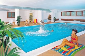 Holiday Home Swimming Pool