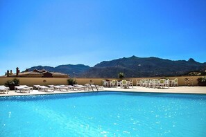 Holiday Home Swimming Pool