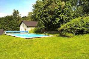 Schwimmbad des Ferienhauses